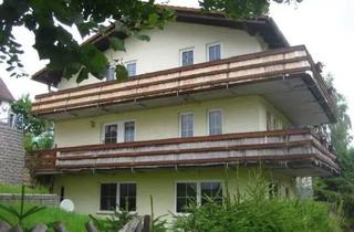 Mehrfamilienhaus kaufen in 98596 Trusetal, Trusetal - Dreifamilienhaus mit separaten Mietereingängen