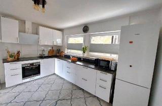 Wohnung kaufen in 57250 Netphen, Netphen - 3ZKB Eigentumswohnung mit Wintergarten und Garage