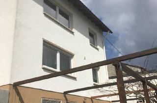 Einfamilienhaus kaufen in 66540 Neunkirchen, Neunkirchen - Freistehendes Einfamilienhaus