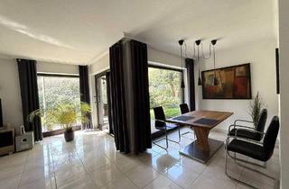 Wohnung kaufen in 50933 Köln, Köln - Erdgeschosswohnung mit großem Wohnbereich und Terrasse in Müngersdorf