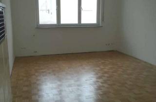 Wohnung kaufen in 70180 Süd, Exklusive, modernisierte 3-Raum-Wohnung mit geh. Innenausstattung mit Balkon und EBK in Stuttgart