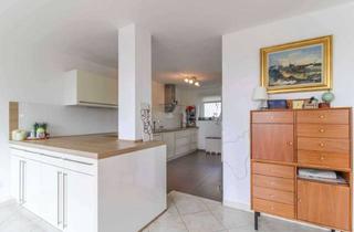 Penthouse kaufen in 65812 Bad Soden, Luxus pur: Penthousewohnung mit riesiger Terrasse, Schwimmbad und Sauna in Bad Soden
