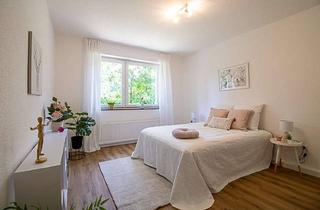 Wohnung kaufen in 53175 Friesdorf, Wohnen mit Garten: 4-Zimmer-Hochparterrewohnung, frisch saniert & bezugsfertig