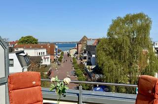Wohnung kaufen in 24235 Laboe, Eigentumswohnung mit Panoramablick über die Kieler Förde bis zum Ehrenmal - Ostseebad Laboe!
