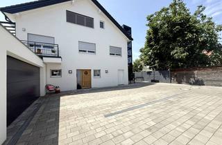 Wohnung kaufen in 79206 Breisach, Exklusive 5-Zimmer-Erdgeschosswohnung mit geh. Innenausstattung großer Terrasse und EBK