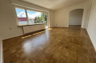 Wohnung mieten in Daltropstraße, 33330 Gütersloh, Vollständig renovierte 4-Raum-Wohnung mit Balkon und Einbauküche in direkter Innenstadtlage