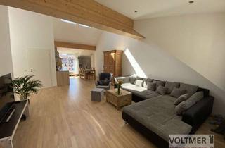 Wohnung mieten in 66111 Saarbrücken, SCHMUCKSTÜCK - möblierte Altbauwohnung mit großzügiger Dachterrasse im Nauwieser Viertel!