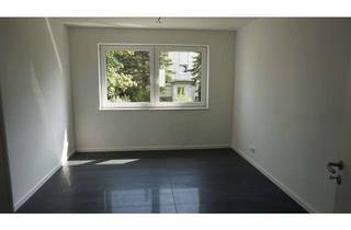 Wohnung mieten in Ernst-Schneller-Str. 13a-b, 18190 Sanitz, Helle 3-Raum Wohnung im EG mit Balkon ab sofort verfügbar