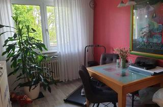 Wohnung mieten in Adelgundenweg 65, 45136 Bergerhausen, Freundliche und modernisierte 4,5-Zimmer-Wohnung mit Balkon in Essen