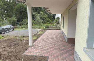 Wohnung mieten in 68259 Feudenheim, Frisch renovierte und bezugsfreie 2-Zimmer-Gartengeschoß-Wohnung mit schöner Terrasse.
