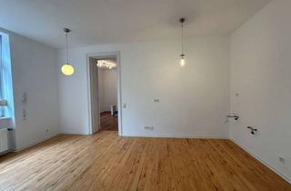 Wohnung mieten in Biebrlicher Allee 16, 65187 Wiesbaden, Neu sanierte Gartenwohnung mit eigenem Eingang in Altbauvilla