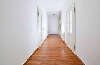 Wohnung mieten in Wolkensteiner Straße 15, 09456 Annaberg-Buchholz, Attraktive 3-Raum-Wohnung in Annaberg – Stilvolles Wohnen im Herzen der Stadt