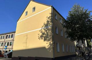 Wohnung mieten in Scharnweberstraße 118, 13405 Reinickendorf, Geräumige sanierte 1-Zimmerwohnung mit EBK zu vermieten!