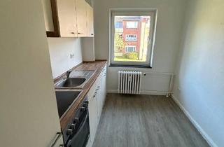 Wohnung mieten in Kiefernweg 38, 24944 Mürwik, Moderne 3-Zimmer-Wohnung mit stilvollem Bad und Einbauküche und Balkon zum 16.07.2025 vermietbar!