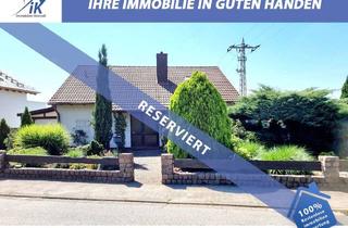 Haus kaufen in 66882 Hütschenhausen, IK | Hütschenhausen: Bungalow mit ausgebautem DG und wunderschönem Garten
