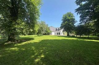 Haus kaufen in 46509 Xanten, Einzigartig, Gutshofareal im Naturschutzgebiet–3 ha mit See, gz. Wohnhaus im Rohbau & Nebengebäude