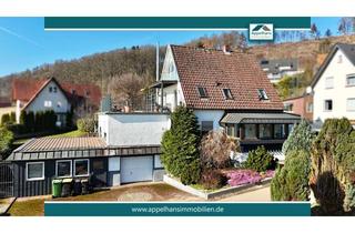 Haus kaufen in 32609 Hüllhorst, Großzügiges Zweifamilienhaus mit zusätzlichem Bauplatz