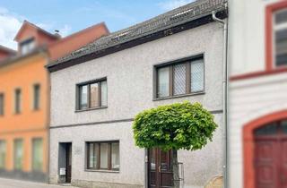 Haus kaufen in 08393 Meerane, Wohnen und Arbeiten unter einem Dach: Charmantes Zweifamilienhaus mit Gewerbeeinheit in Meerane