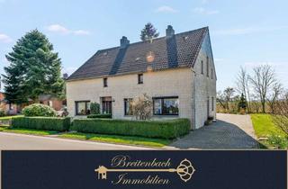 Mehrfamilienhaus kaufen in 26954 Nordenham, Mehrfamilienhaus mit großem Grundstück und viel Potenzial