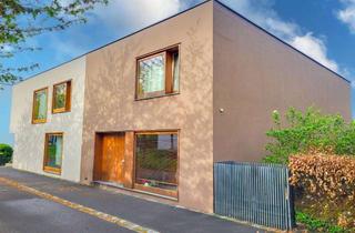 Villa kaufen in 99425 Parkvorstadt, Ästhetische Perfektion: Bauhausvilla am Horn in Weimar