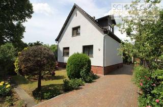 Einfamilienhaus kaufen in 03046 Ströbitz, Großes Einfamilienhaus mit Doppelcarport und Nebengelass in ruhiger Lage Ströbitz