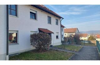 Wohnung kaufen in 95326 Kulmbach, Wohnen auf zwei Etagen - Maisonette mit Balkon und Garage
