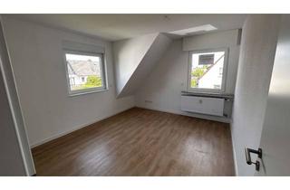 Wohnung kaufen in Am Wollberg, 59439 Holzwickede, Saniert, gemütliche 3-Raum-DG-Wohnung mit eigenem Gartenanteil