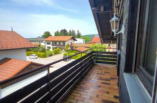 Wohnung kaufen in 83313 Siegsdorf, Renovierungsbedürftiges Raumwunder in Siegsdorf! – Großzügige 3-Zi-DG mit Wintergarten und Balkon