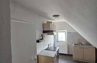 Wohnung mieten in Bahnhofstraße 38, 61118 Bad Vilbel, Stilvolle 2-Raum-DG-Wohnung in Bad Vilbel - Dortelweil