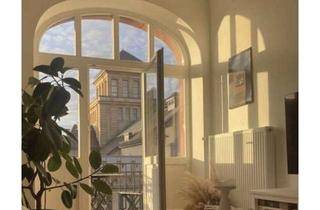 Wohnung mieten in 68161 Innenstadt, Modernisierte Altbauwohnung mit vier Zimmern sowie Balkon und EBK in Mannheim