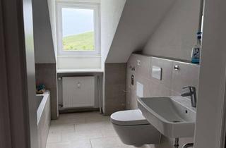 Wohnung mieten in Hochtalstraße 17, 97922 Lauda-Königshofen, Moderne 4-Zimmer-Dachgeschosswohnung mit Weitblick und Einbauküche in Gerlachsheim