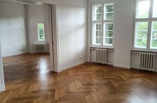 Wohnung mieten in Clayallee 307, 14169 Zehlendorf, Traumhafte 5-Zimmer-Wohnung mit Balkon und Küche in Berlin Zehlendorf