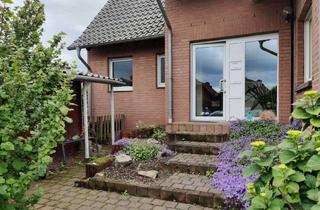 Wohnung mieten in 47661 Issum, Issum-Sevelen: kleines Haus mit Garten, großer Terrasse und Garage in ruhiger Grünlage mieten!