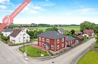 Einfamilienhaus kaufen in 88483 Burgrieden, Ansprechendes Schwedenhaus mit zusätzlicher Einheit und Wellness-Bereich in naturnaher Lage