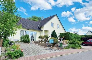 Haus kaufen in 92237 Sulzbach-Rosenberg, Wunderschönes EFH mit Gewerbeeinheit, Garage, Carport und Garten