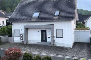 Haus mieten in August-Haasbach-Straße 12, 51515 Kürten, Geräumiges und neuwertiges 6-Zimmer-Haus mit Einbauküche in Kürten-Dürscheid