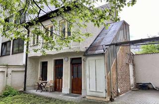 Immobilie mieten in Corneliustr, 80469 Ludwigsvorstadt-Isarvorstadt, Gartenhaus am Gärtnerplatz - Leben und Arbeiten im ruhigen Innenhof mit 150 qm Garten