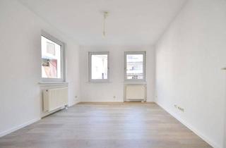 Wohnung kaufen in 97082 Würzburg, Würzburg - Zwei Einheiten - ein starkes Paket: Ruhig, zentral, vermietet an der Alten Mainbrücke