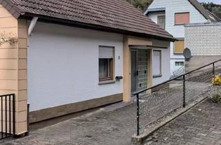 Haus kaufen in 66851 Queidersbach, Queidersbach - Ein-Zweifamilien Haus - Linden, RP