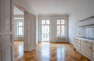 Wohnung kaufen in Schröderstraße, 10115 Berlin, Berlin - Lichtdurchflutete 4-Zimmer-Altbauwohnung mit Balkon in Berlin-Mitte