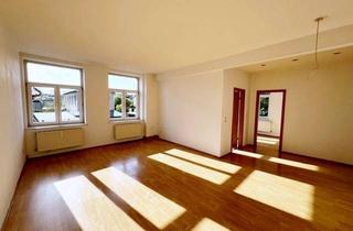Wohnung kaufen in Obere Hauptstraße 66, 09228 Wittgensdorf, "Sanierungsbedüftige 3-Raum-Wohnung mit Stellplatz in Chemnitz-Wittgensdorf zu verkaufen"