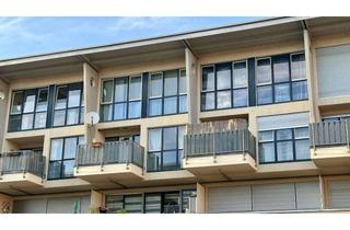 Wohnung kaufen in 70794 Filderstadt, Charmante Maisonette-DG-Wohnung mit Aufzug, Balkon und Dachterrasse in Filderstadt-Bonlanden!