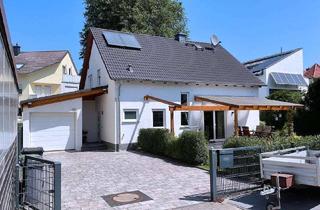 Haus kaufen in 63075 Rumpenheim, Provisionsfrei: Neuwertiges freihstehendes EFH in zweiter Reihe