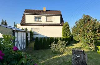 Einfamilienhaus kaufen in 07387 Krölpa, Einfamilienhaus mit kleinem Nebengelass und großen Garten
