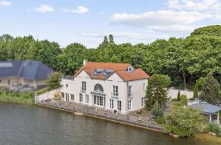 Villa kaufen in 27607 Langen, Refugium der Extraklasse – Elegante Villa mit eigenem Seeanteil