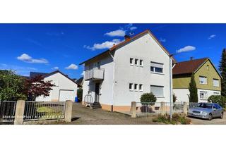 Einfamilienhaus kaufen in 76467 Bietigheim, freistehendes zweigeschossiges Einfamilienhaus mit 2 Garagen weiter ausbaufähig, frei, in Bietigheim