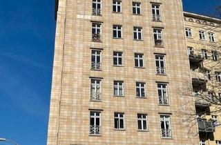 Wohnung kaufen in 10245 Berlin, Berlin - Über den Dächern von Berlin - Stilvoller Altbau - Straußberger Pl