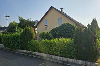 Einfamilienhaus kaufen in 75365 Calw, Calw - Attraktives Haus mit sieben Zimmern in 75365, Calw-Wimberg