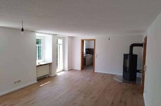 Wohnung kaufen in 89597 Munderkingen, Moderne Maisonette Wohnung mit Gartenanteil und 2 Stellplätzen im Grünen