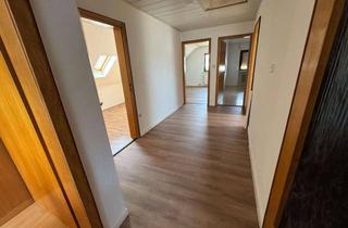 Wohnung mieten in Neue Str. 12, 35096 Weimar, Stilvolle 3-Zimmer-Dachgeschosswohnung in Weimar